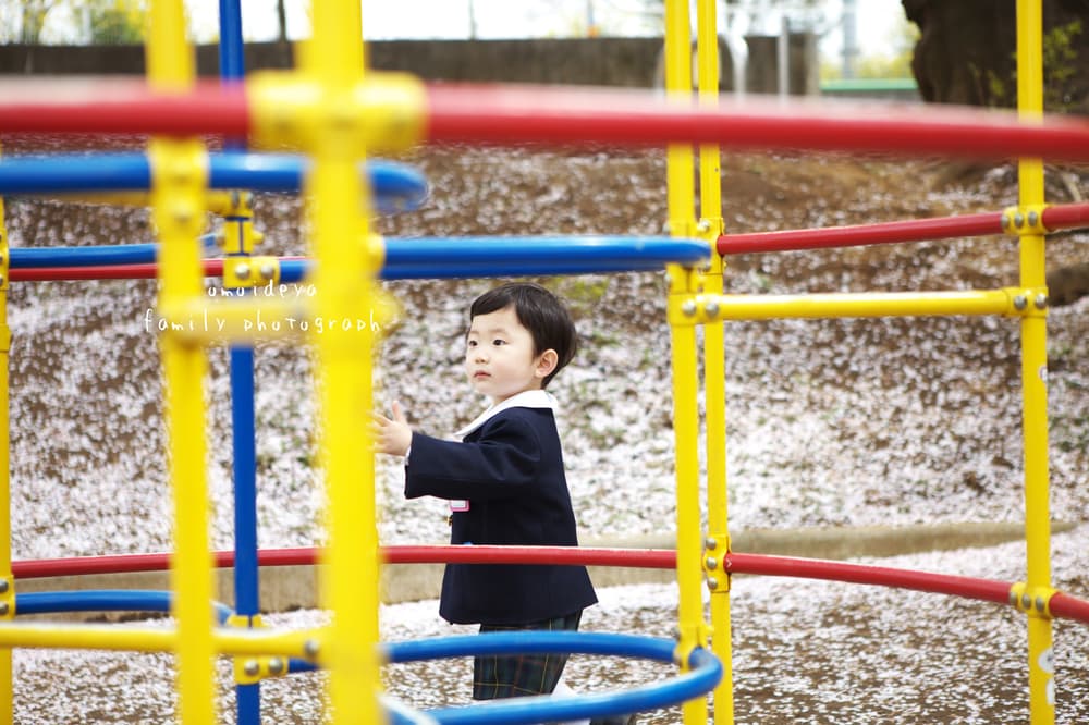 公園で遊んでる様子